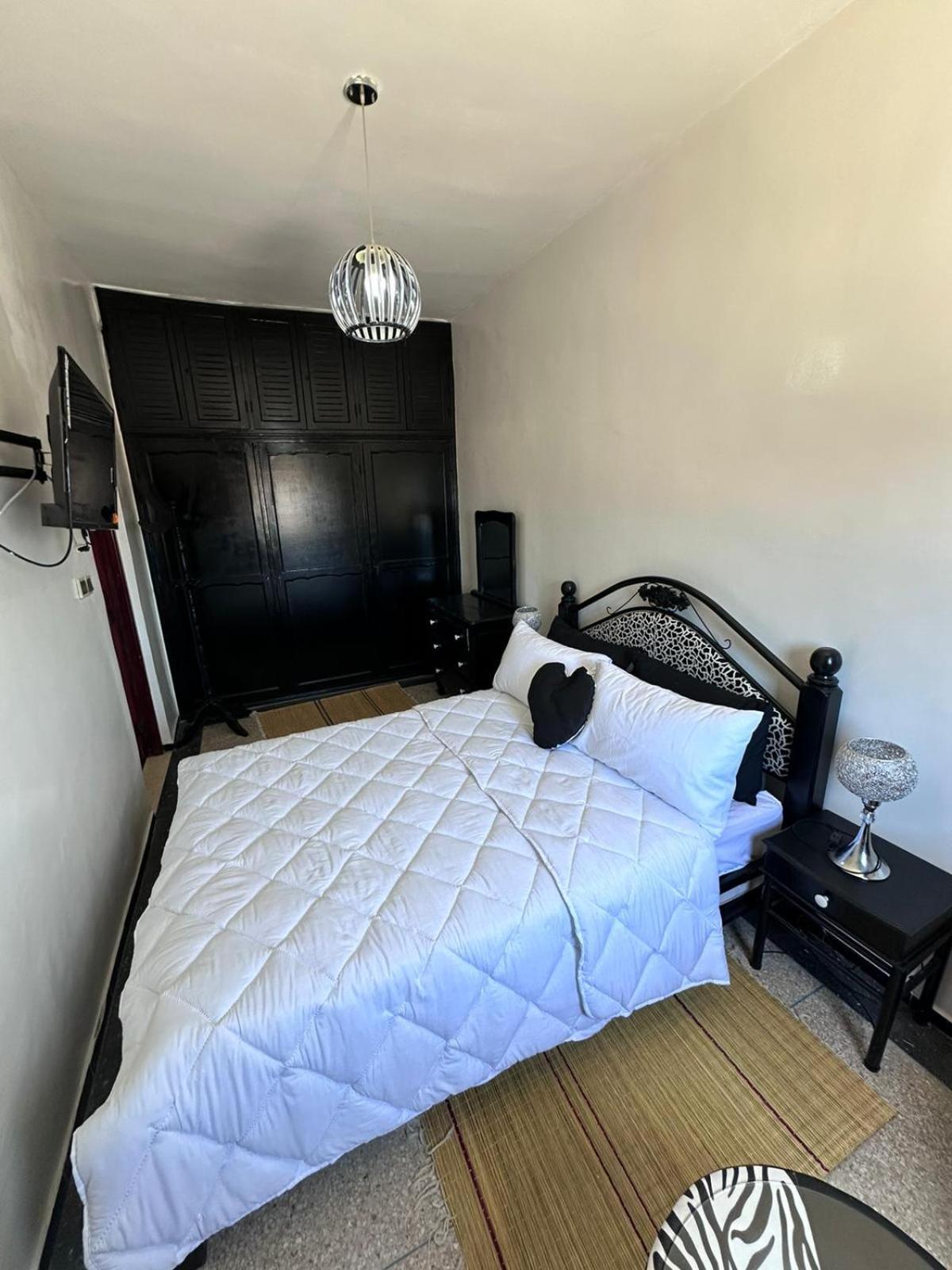Anza Haven Surf House Bed and Breakfast Agadir Exteriör bild
